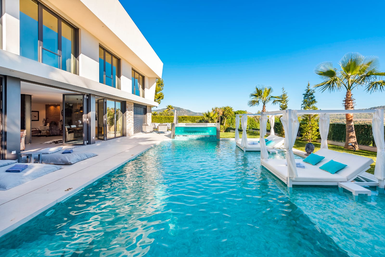 Designer Villa mit Panorama Weitblick 1