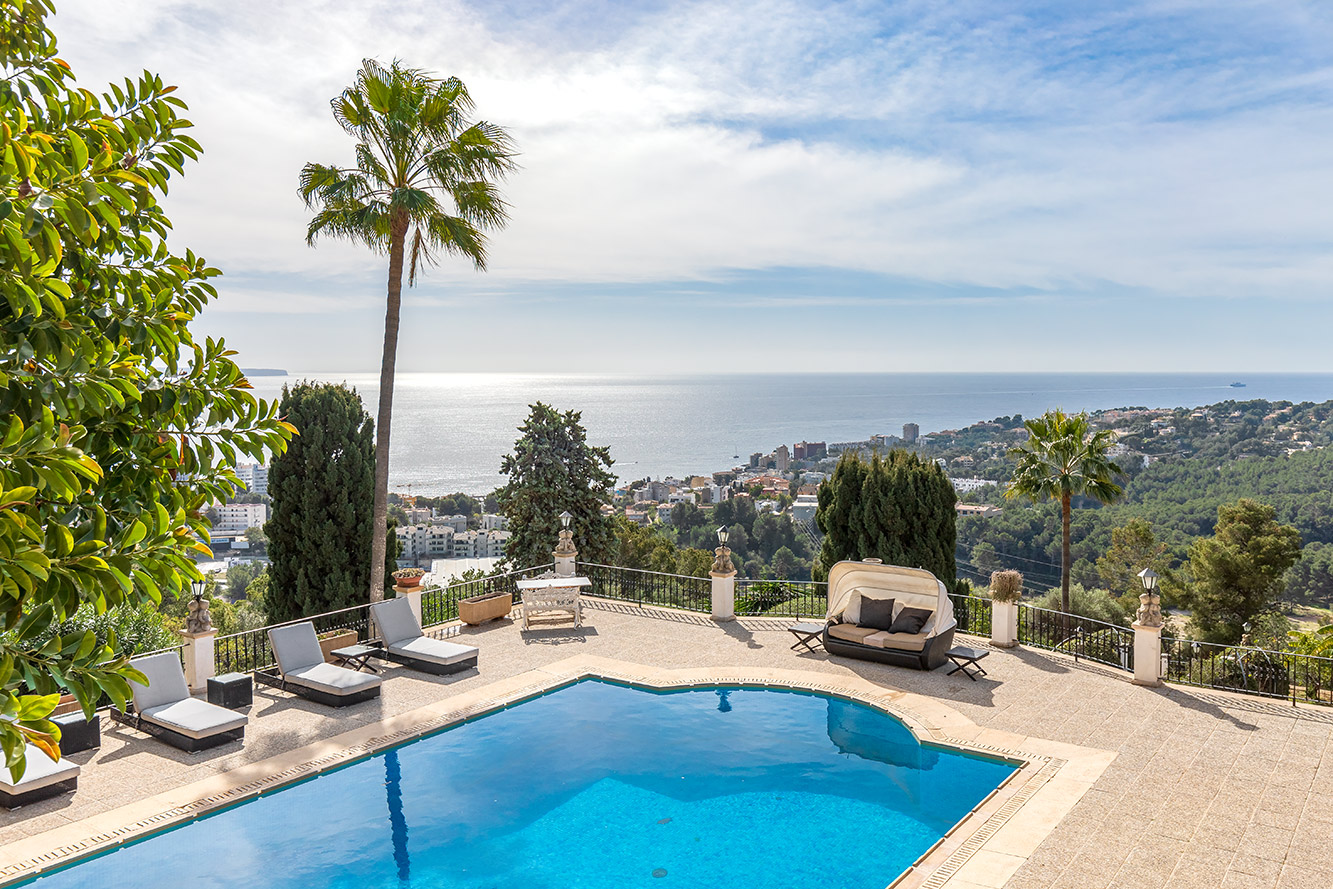 Villa in Genova - Pool mit wunderschöner Aussicht aufs Meer