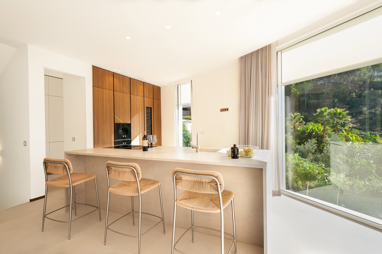 Villa in Port Andratx - Moderne Desigenr-Küche mit Gaggenau-Geräten