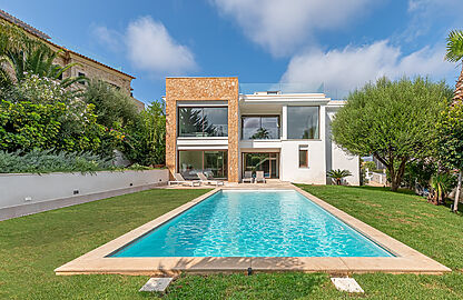 Exklusive Villa mit Meerblick und Pool in Santa Ponsa 1