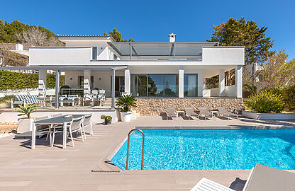 Luxusvilla mit Pool in exklusiver Lage von Santa Ponsa 10