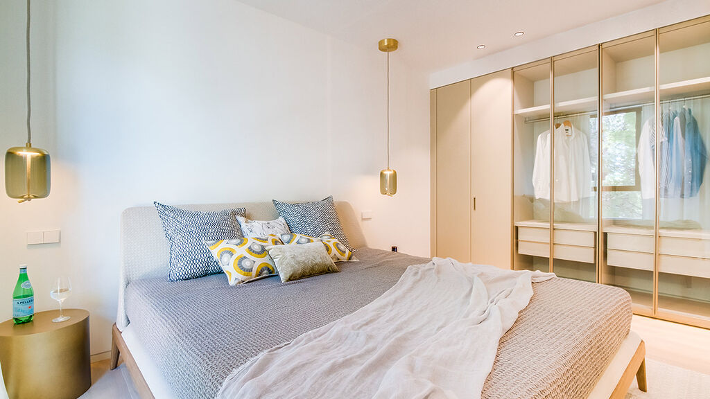 Apartment in Paguera - Lichtdurchflutetes Schlafzimmer mit Bad en Suite