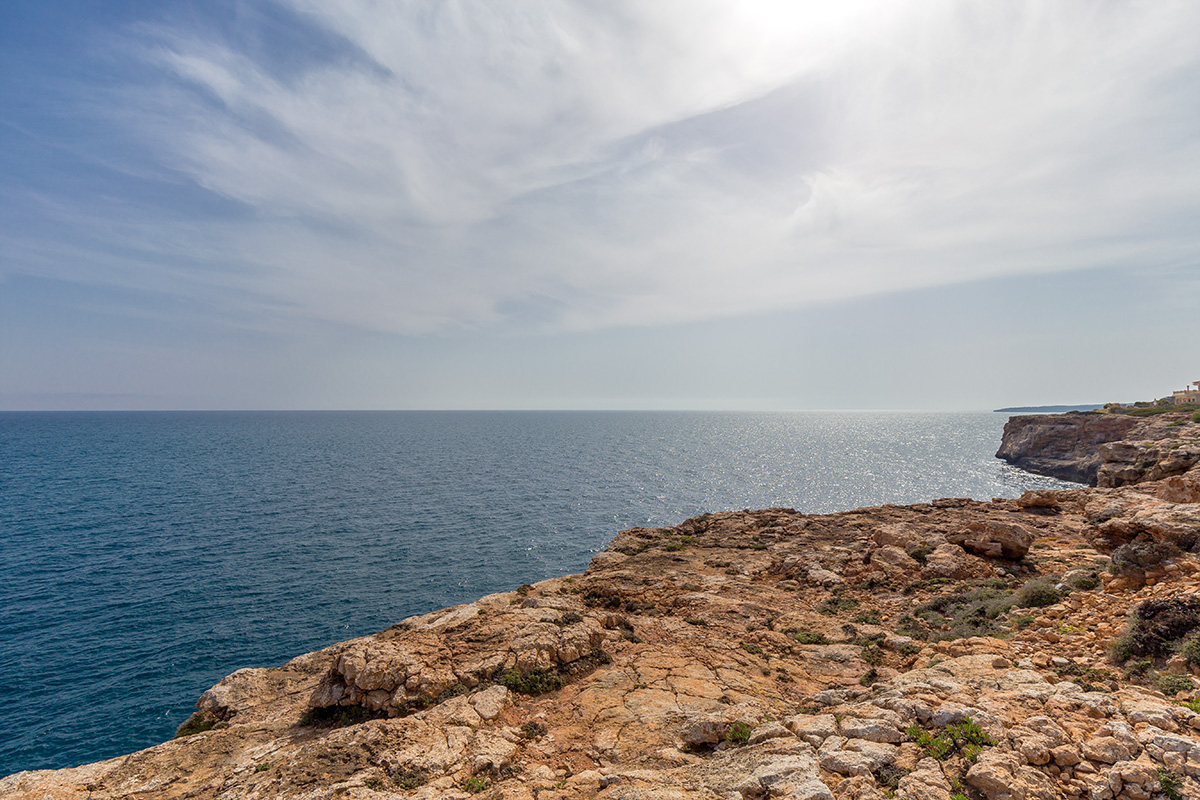 Grundstück in Cala Pi - Blick auf die Küste und das Meer