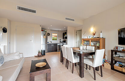 Apartment in Sa Rapita - Großzügiger Wohnraum mit offener Küche