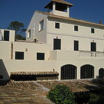 Stadthaus in Palma - Außenansicht auf die historische Villa mit Turm