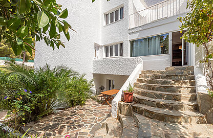 Investment Villa mit Teilmeerblick in Costa de la Calma 5