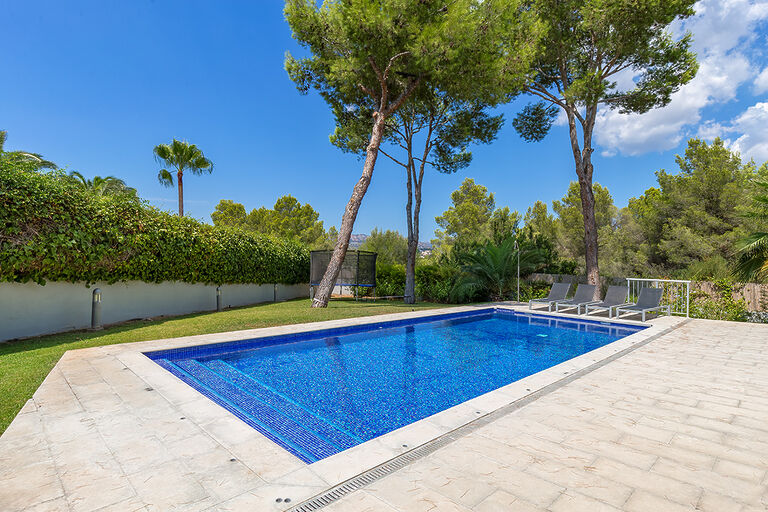 Villa in Santa Ponsa - Großer Garten mit Pool