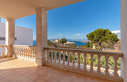 Mediterrane Villa mit Blick in die Bucht von Palma 2