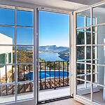 Villa in Port Andratx - Einzigartiger Meerblick und liebevolle Details wie Sprossenfenster