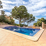 Villa in Santa Ponsa - Große Terrasse mit Pool und Meerblick