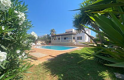 Villa in Cala D Or - Einfamilienhaus in mediterranem Stil mit Pool