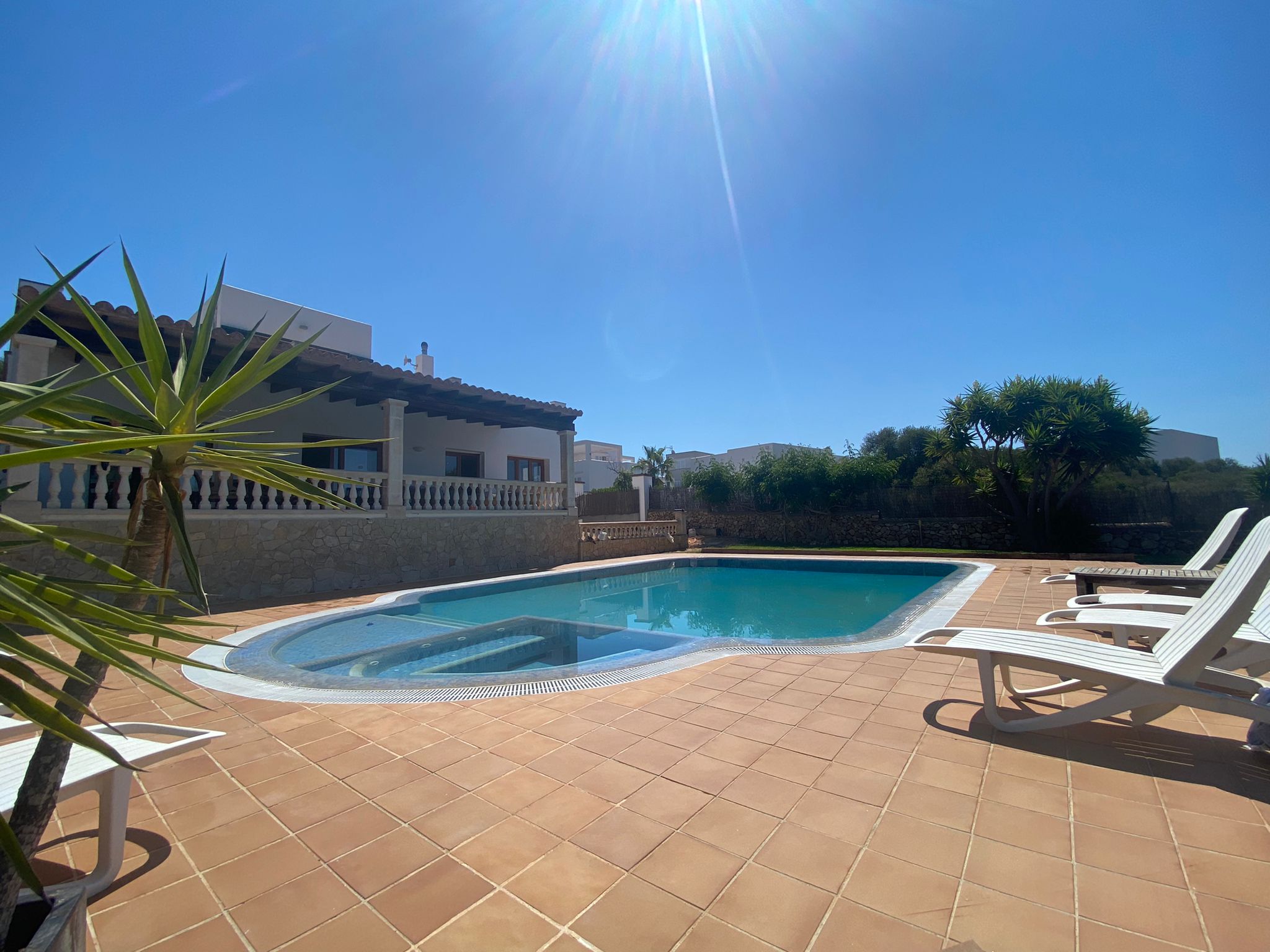 Villa in Cala D Or - Pool mit Sonnenterrasse