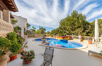 Villa in Costa de la Calma - Sonnenterrasse mit großem Pool