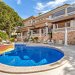 Villa in Costa de la Calma - Mediterranes Anwesen mit Pool