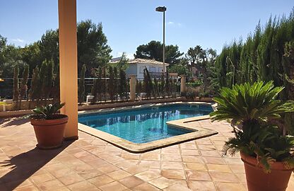 Mediterranes Reihenhaus mit Meerblick und privatem Pool in Son Veri Nou 3