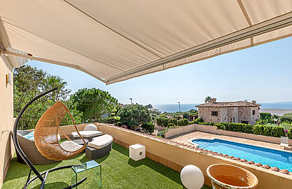 Meerblick Villa auf großem Grundstück mit Poolhaus in Sa Torre 1