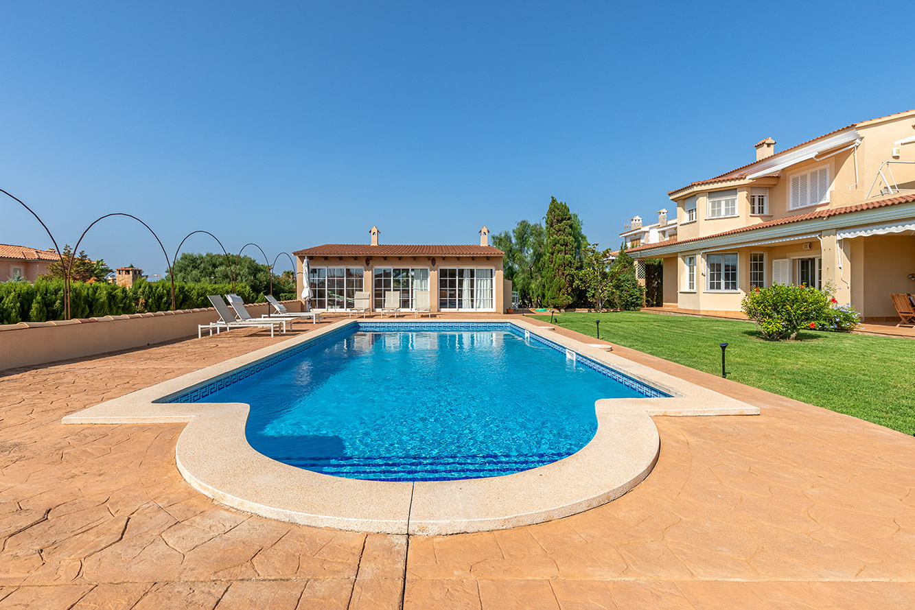 Meerblick Villa auf großem Grundstück mit Poolhaus in Sa Torre 4