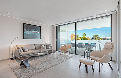 Apartment in Palma - helles Wohnzimmer mit Terrassenzugang
