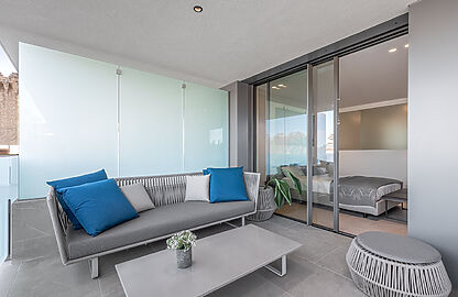 Apartment in Palma - überdachte Terrasse mit Sitzgelegenheit