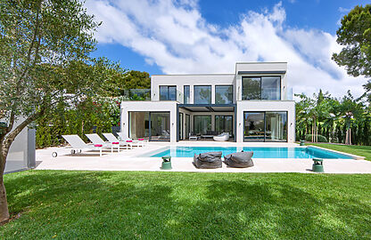 Moderne Luxus-Villa mit Pool in Sol de Mallorca 1