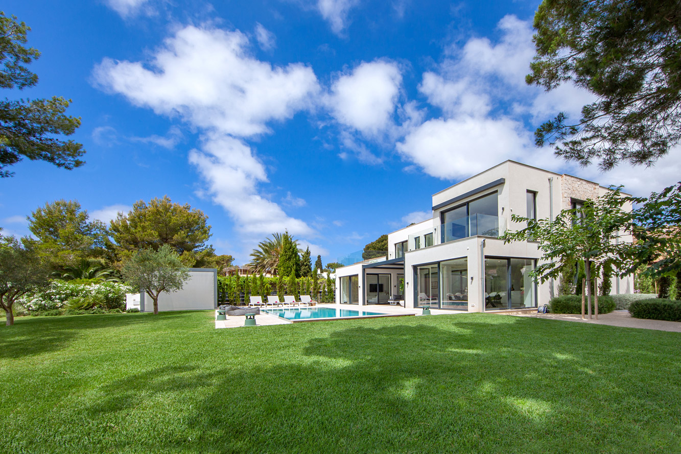 Moderne Luxus-Villa mit Pool in Sol de Mallorca 2