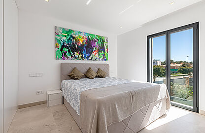 Moderne Neubau Villa mit Blick in die Bucht von Palma  10