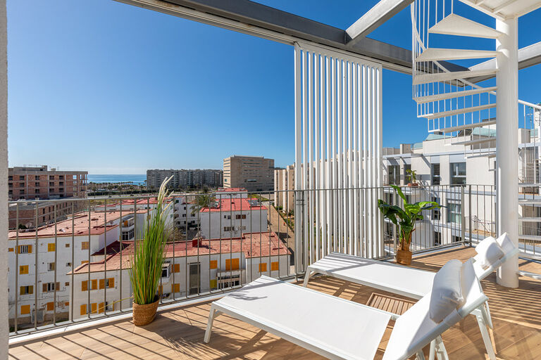 Penthouse in Palma - Schöne Terrasse mit freiem Blick auf das Meer