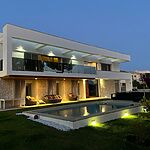 Villa in Cala Vinyas - Moderne Architektur und geradliniges Design