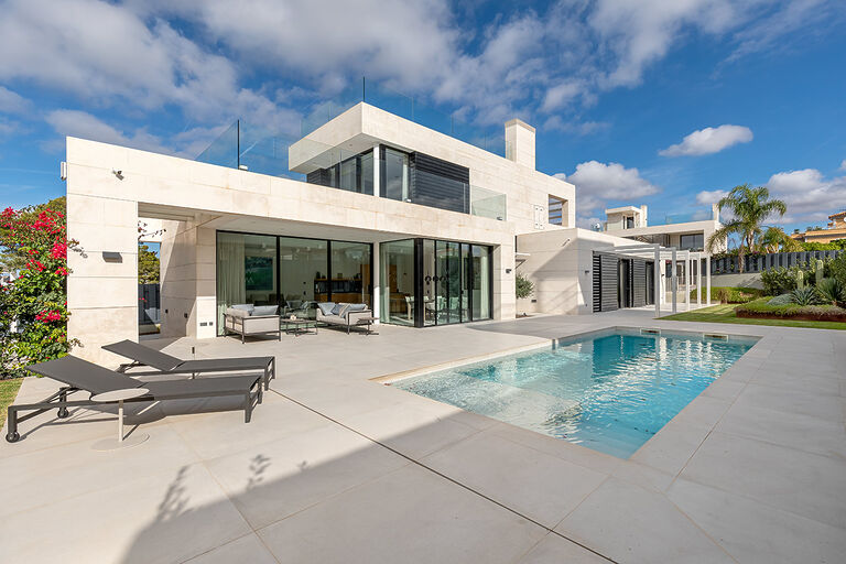 Neubau Villa mit herrlichem Blick in die Palma Bucht 1