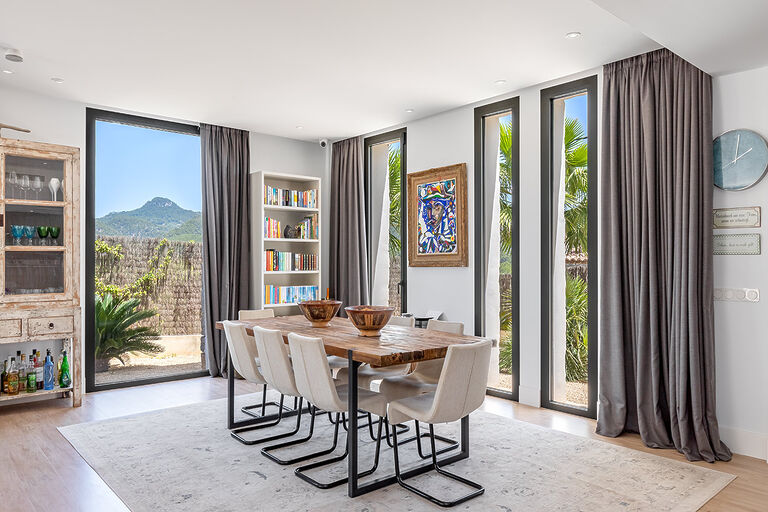 Neue Designer Villa mit Panoramablick in die Berge zum Galatzo 5