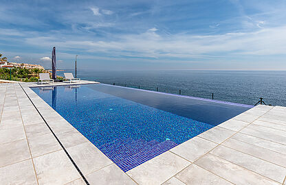 Villa in Cala Murada - Pool mit genialer Aussicht