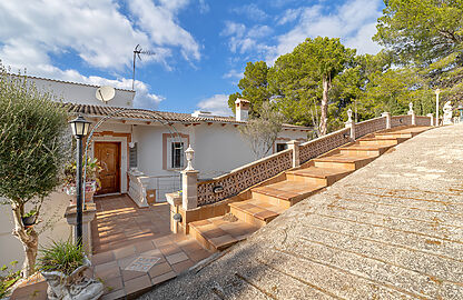 Renovierungsbedürftige Villa mit Meerblick und viel Potential in Santa Ponsa 9