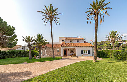 Villa in Cala Anguila - Mediterrane Villa in erster Meereslinie