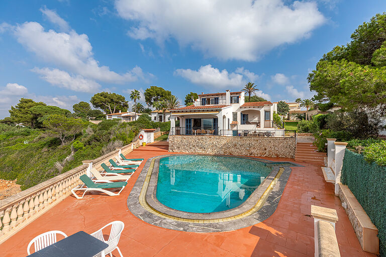 Villa in Cala Anguila - Mediterranes Haus am Meer mit Pool