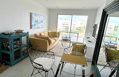 Apartment in Cala D´Or - Helles Wohnzimmer mit Terrassenzugang
